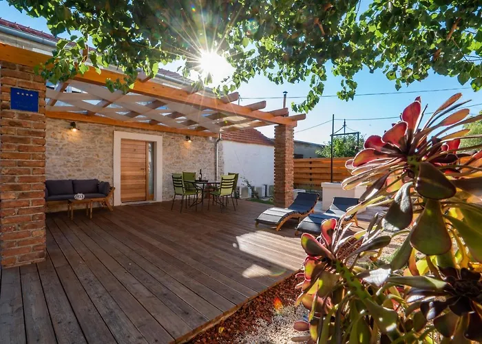 Tatil Evi Perliano *