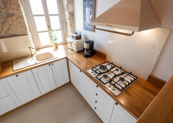 Perliano בית נופש Sukošan